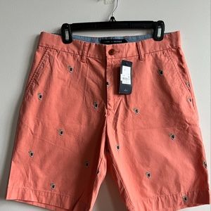 Tommy Hilfiger Mens Shorts, Size 32W, Cocktail Embroidered Pattern, Salmon